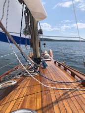 32ft Classic Swedish Sloop Sailing Charter