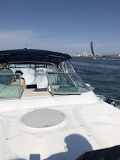 Superbe yacht Express Cruiser de 40 pieds avec capitaine professionnel