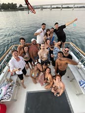 Crucero de fiesta en Mission Bay: operación legítima en San Diego (BYOB, 20 personas)