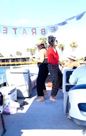 22ft Pontoon Party Cruise San Diego