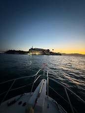 Explore San Francisco Bay on a 52 ft. Private Luxury Yacht