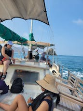 Classic Formosa 51 Sailing Boat Rental in Santa Marta, Magdalena