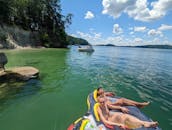 Pronto para cruzar o Lago Keowee, Hartwell ou Jocasse com metrô e combustível gratuitos?