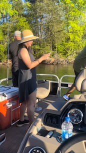 2021 Ranger Pontoon for Rent  on Lake Norman!