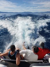 Aluguel de barcos de esqui Yamaha de 24 pés em Lake Tahoe