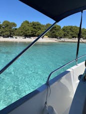 Rent 22ft Insidias Marine HM Cuddy Cabin In Split, Croatia