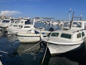 Excursión en barco PRIVADO a la CUEVA AZUL y a las 5 islas desde Split/Hvar