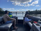 Spring Park Bay, Lake Minnetonka Montego Bay 20' Pontoon