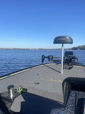 Nitro Z18 175HP Bass Boat in Lake Tarpon