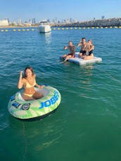 Barco de festa personalizado para 40 pessoas na Marina de Tel Aviv