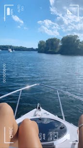 Yacht à moteur de luxe de 30 pieds — Idéal pour les fêtes avec 1 heure gratuite aux toilettes !