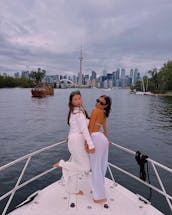 Luxury Regal Commodore 40' Motor Yacht in Toronto