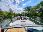 Private Unique 34' Beautiful Mark Twain Boat In Toronto, 8-10 persons, Sleeps 6