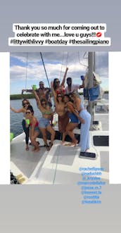 Una experiencia tropical en un enorme trimarán de vela