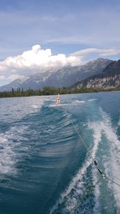 Luxurious pontoon in Interlaken with private captain  (Thun/Interlaken/Jungfrau)