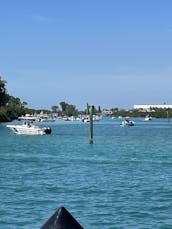 Hurricane SS201 Deck Boat In Venice, Florida