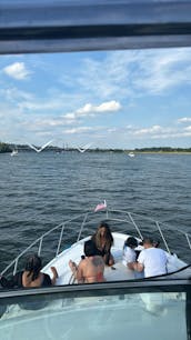 50' Come enjoy the DC view on the Potomac river aboard Sancha. $350HR to $425HR 