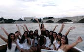 200$ par heure du lundi au jeudi | 350$ par heure sur le vol F-Su | 12 personnes | Yacht de luxe SLX 350