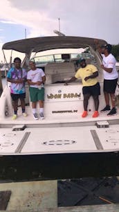 Luxurious 50' Sea Ray Sundancer Motor Yacht in Tampa, Florida