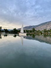 26' Macgregor navegando en monocasco en Willard Bay, Utah, Estados Unidos