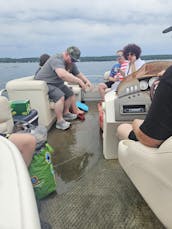 Bennington Pontoons Rental in Lake Geneva, Wisconsin