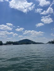 Qwest Pontoon | The Perfect Day on Lake Allatoona